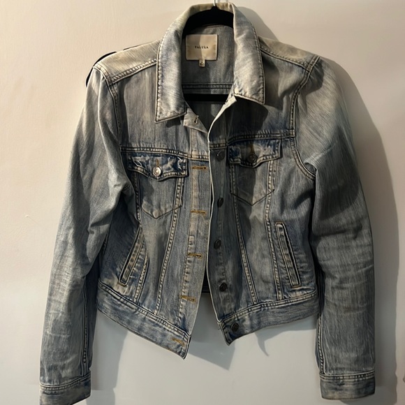 Jean jacket - Picture 1 of 2